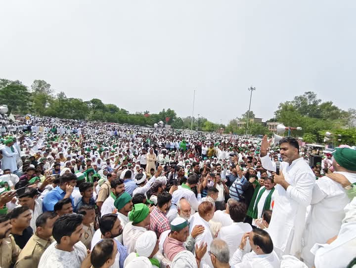 कुछ लोगों ने शेर में मुंह में हाथ डालने का काम किया है: नरेश टिकैत